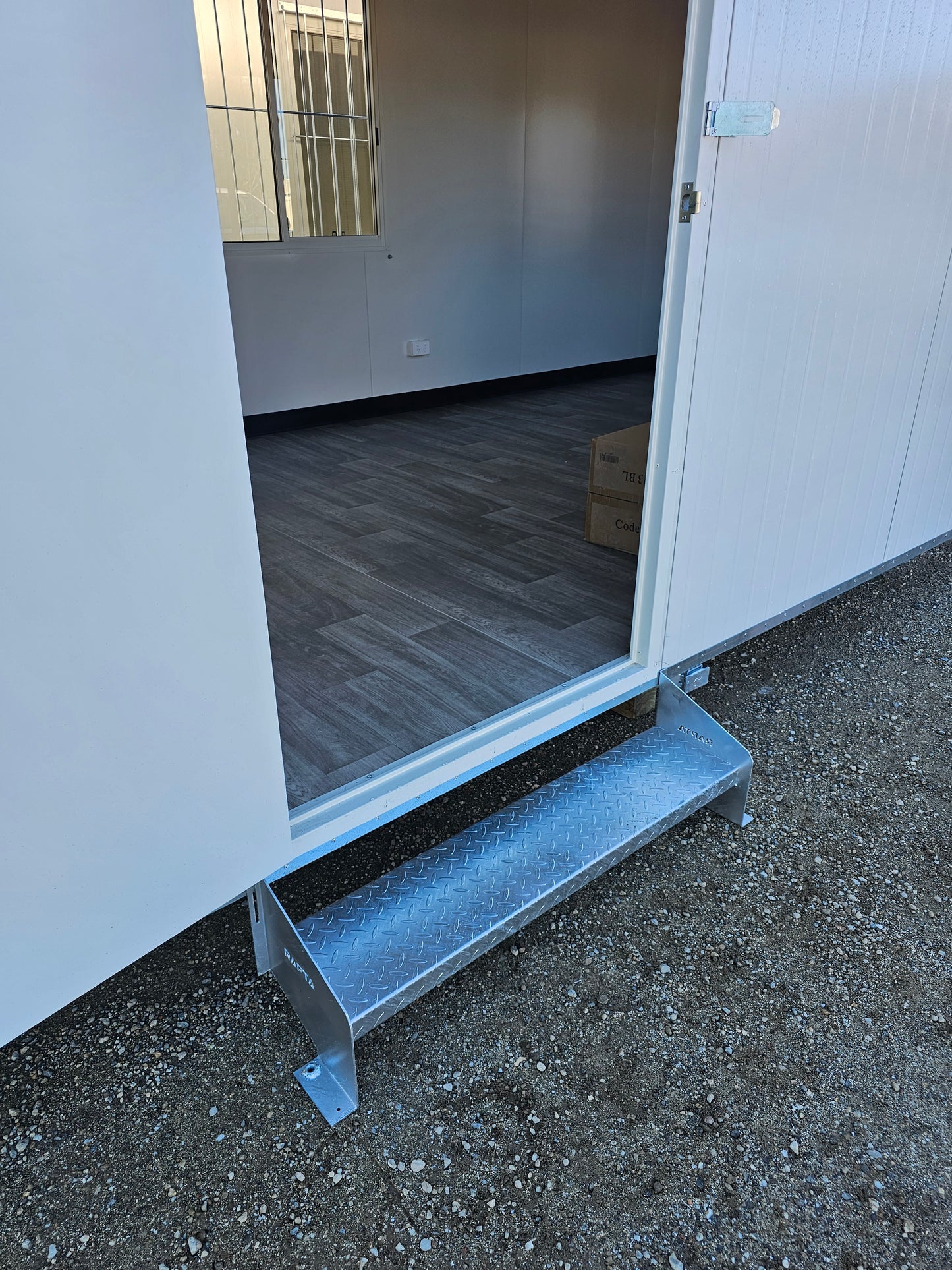RAPTA Heavy Duty Steel Steps